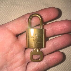 Authentic Louis Vuitton RARE Lock & Key #333 – Made in France
